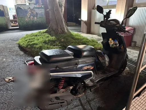 取餐未熄火險失生財工具！外送員機車遭竊　警鎖定對象追緝中