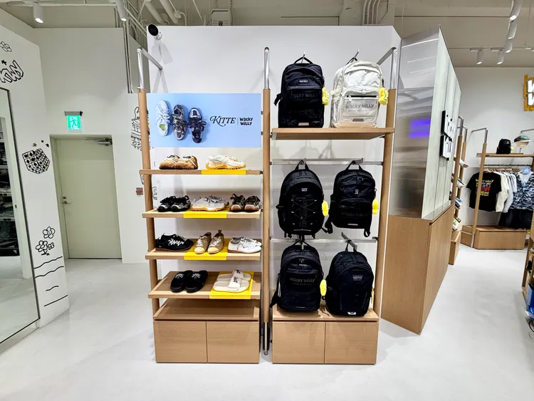 新店也帶來品牌完整鞋款、配件系列。品牌提供