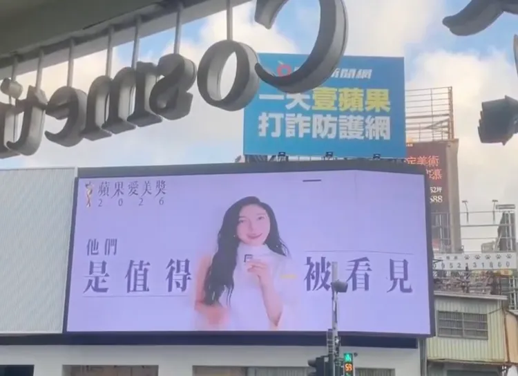 高雄市博愛二路大順一路口。