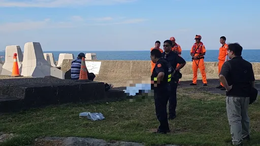 基隆海大旁岸邊驚見遺體！6旬潛水客陳屍消波塊