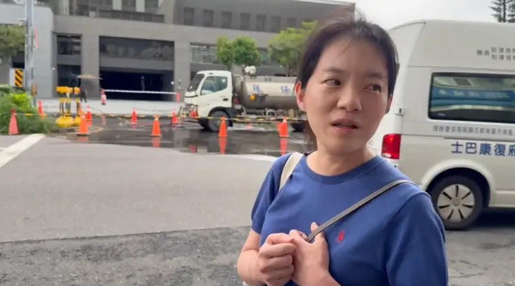 陳幸妤今天上午受訪時說，媒體可以去查查趙建銘休診「去哪裡、跟誰去」。讀者提供