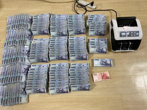 博弈機房「居家辦公」作業　一年洗錢37億！警攻堅逮27人查獲1688萬鉅款