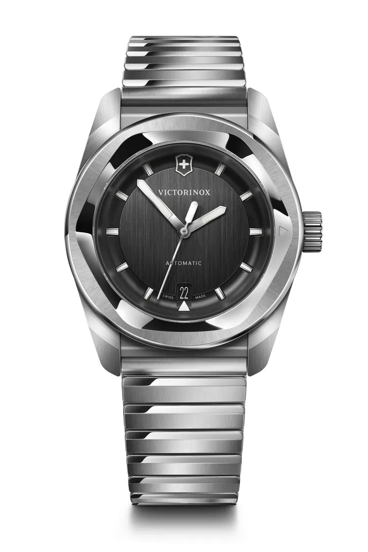 VICTORINOX Concept One自動機芯系列（金屬錶帶），5萬9200元。品牌提供