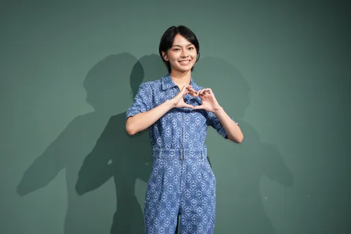 26歲新生代女星棄百萬年薪當演員！低調談情曝超開放感情觀