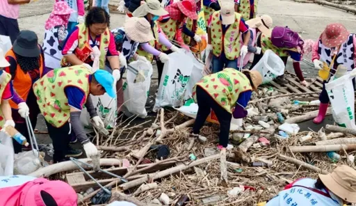 彰化淨灘用餐致61人腸胃不適　鄉公所道歉了