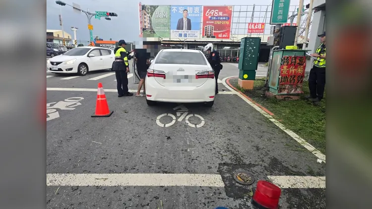 警方到場時肇事駕駛已經「脫困」，他被查出毒駕，詢後依法送辦。民眾提供