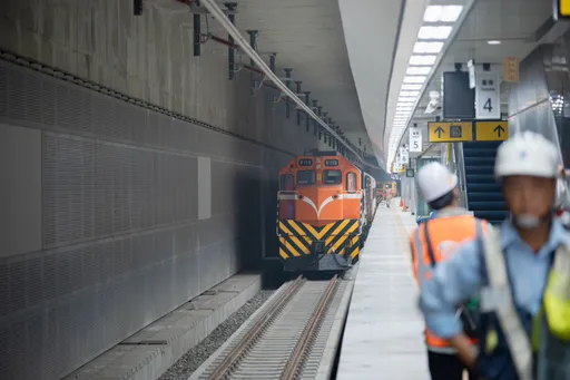 全台最新地下化車站將亮相！交長今赴台南車站　進度曝光了