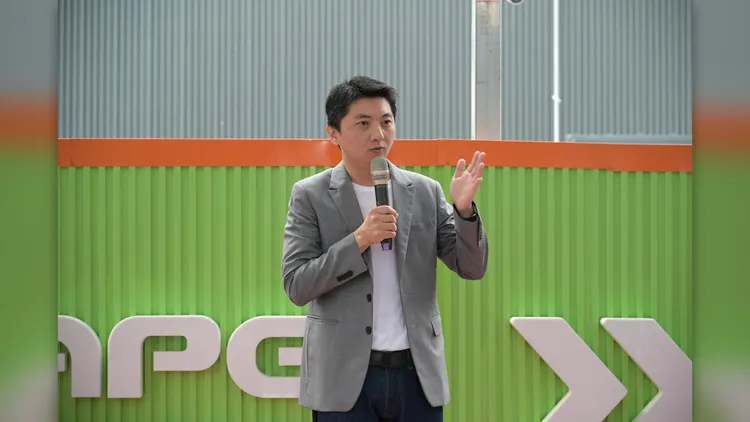 猩動力科技董事長陳膺仁棄政從商，他擔任過賴清德市長機要主任，也算「台南通」。業者提供