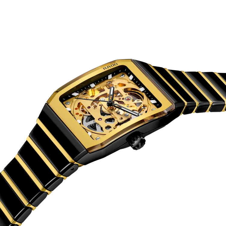 Rado Anatom高科技陶瓷鏤空腕錶，17萬6300元。品牌提供