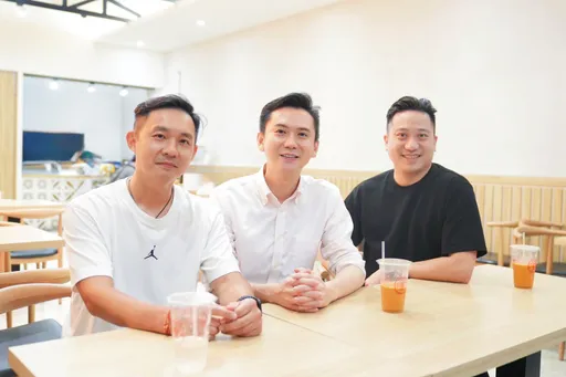 鄭朝方曬3人合照　網友一看秒懂：竹北接班人「終於有消息了」