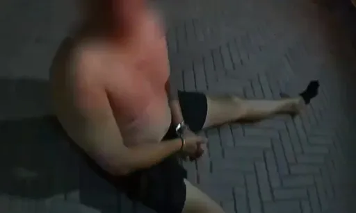汐止刺青男酒後毆警　嗆聲「動手阿！不敢喔」遭壓制上銬法辦