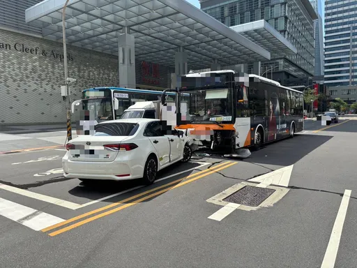 怎麼開的？北市小客車轉彎開進逆向道　對撞公車1人傷