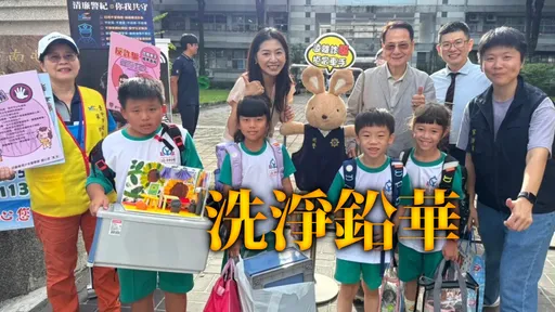 「最美家長會長」開學日校門迎學童　歌手侯湘婷成靚點