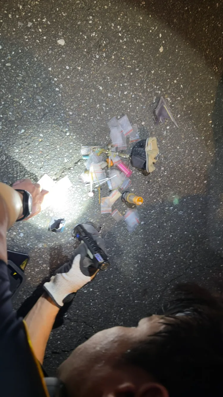 車內起獲安非他命。翻攝畫面