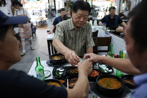 夏日超熱怎麼辦？「統一」南北韓的這道爭議菜色