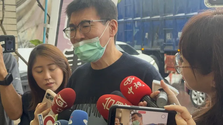 趙建銘現身回應離婚風波。莊曜聰攝