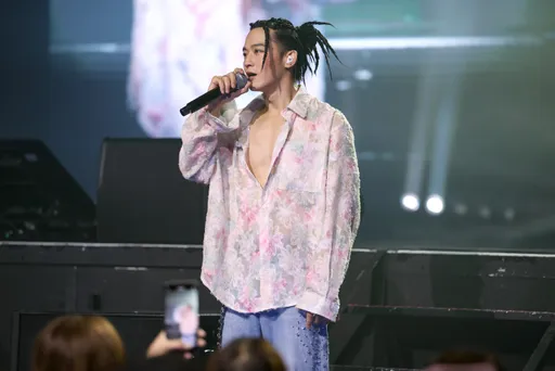 吳思賢從小父母離異靠「乾媽」伸援手　失聯18年才復聯