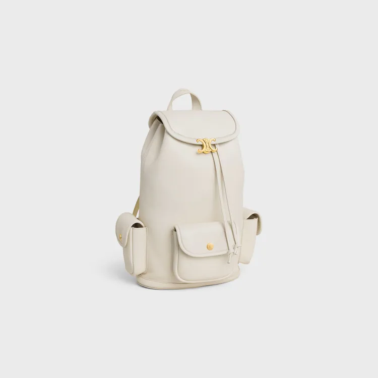 CELINE SOFT TRIOMPHE棉花白迷你雙肩包，12萬元。品牌提供