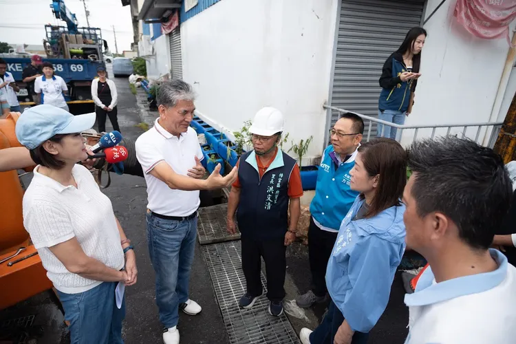 柯志恩邀李鴻源共商高雄治水。翻攝畫面