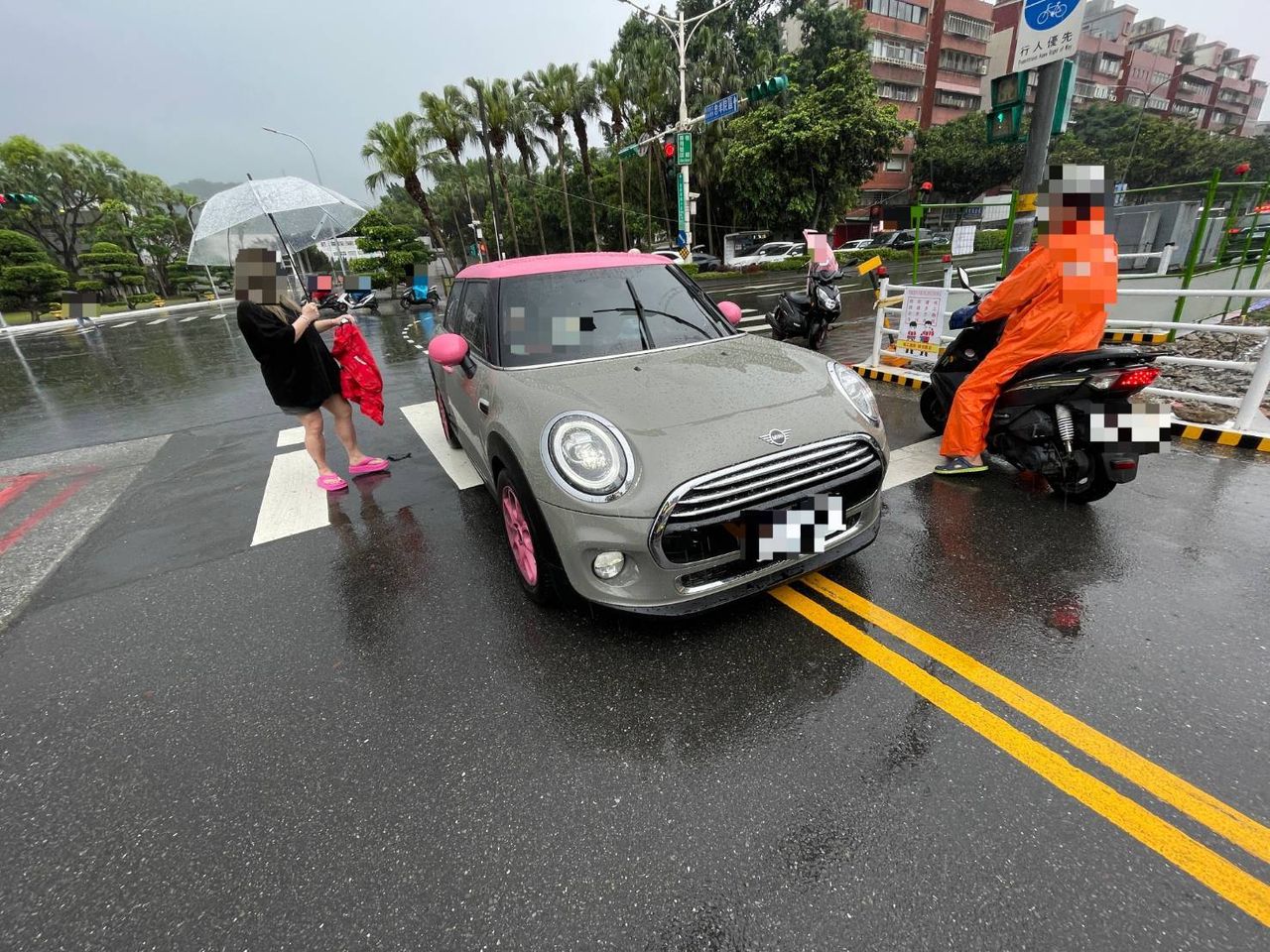 小甜甜駕車撞傷女騎士喊「威脅無效」 官司結果出爐