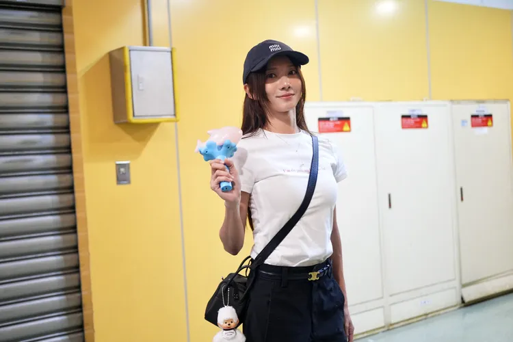 「豆花妹」被拍到，現身小巨蛋力挺男友阿璞開唱。彭欣偉攝