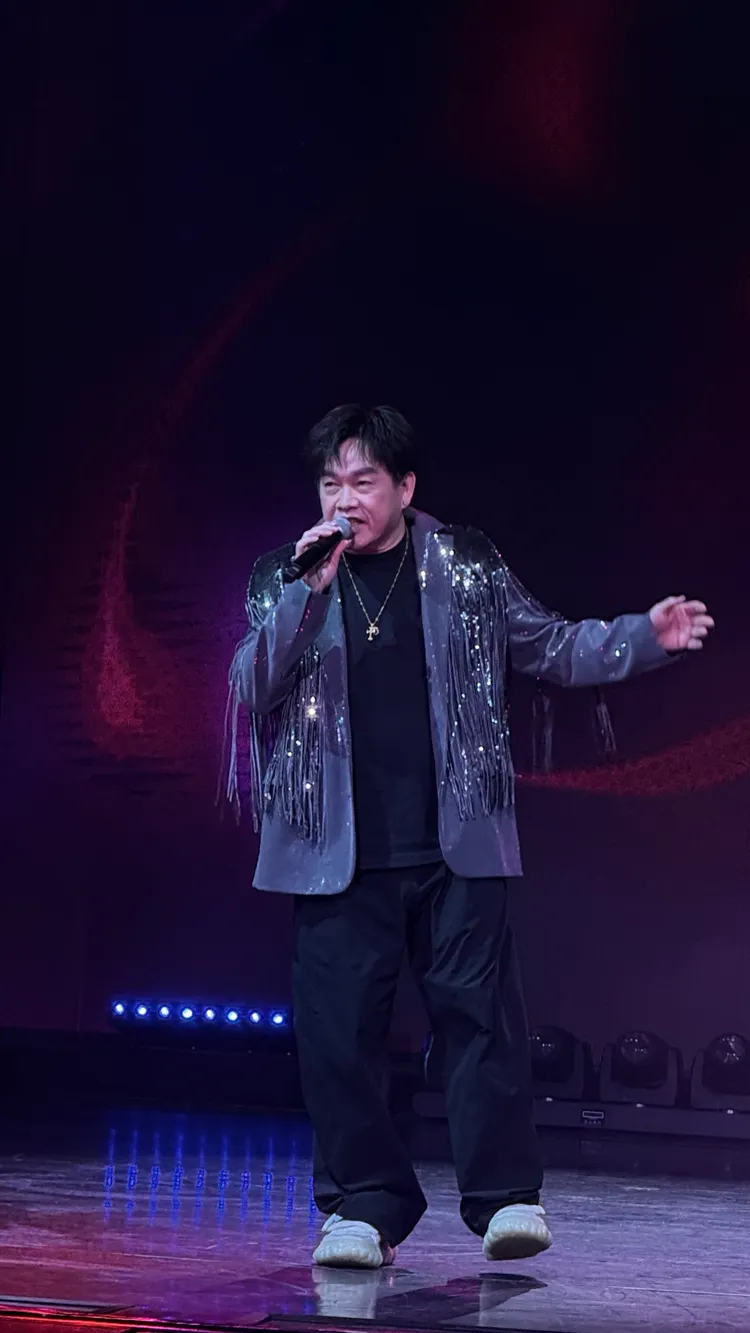 康康稍早於郵輪演出後得知陳盈潔病逝噩耗。林丞偉攝