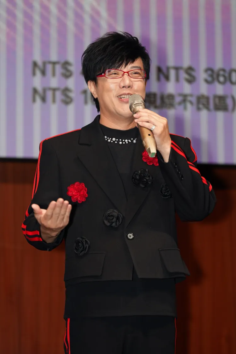 馮偉傑自曝曾幫陳盈潔到錢莊取借款。娛樂中心攝
