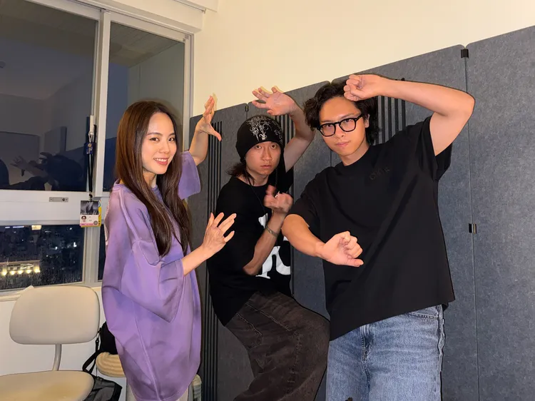 aDAN薛詒丹（左起）、YoungLee和製作人Sōryo。大瓢蟲文化提供