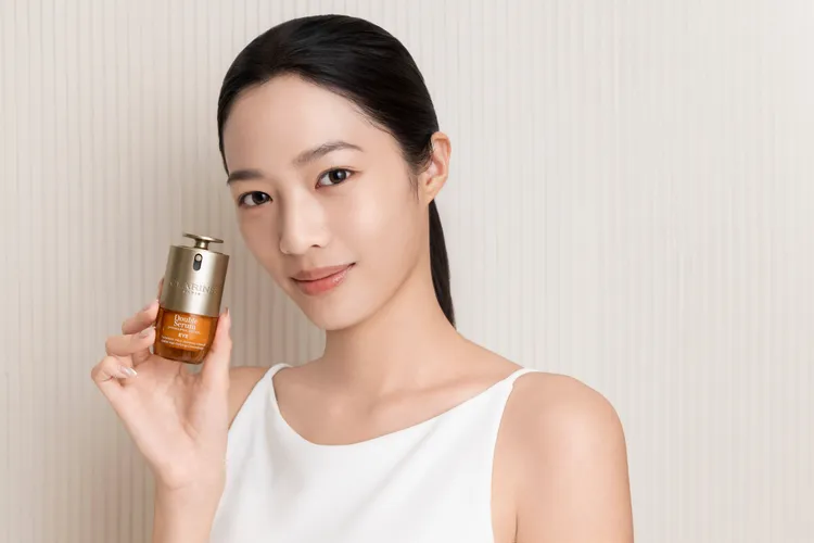 克蘭詩黃金亮眼雙萃，20ml／2980元。品牌提供