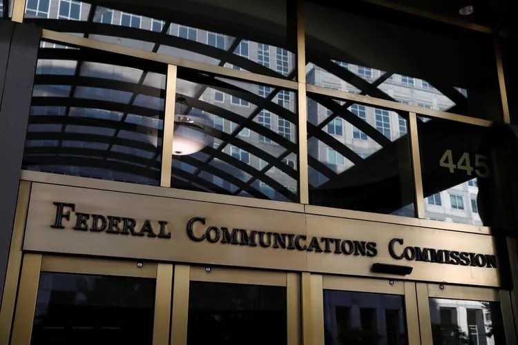 美國聯邦傳播委員會（FCC）傳出正研擬禁止進口中國製新型資料中心零組件措施。路透社