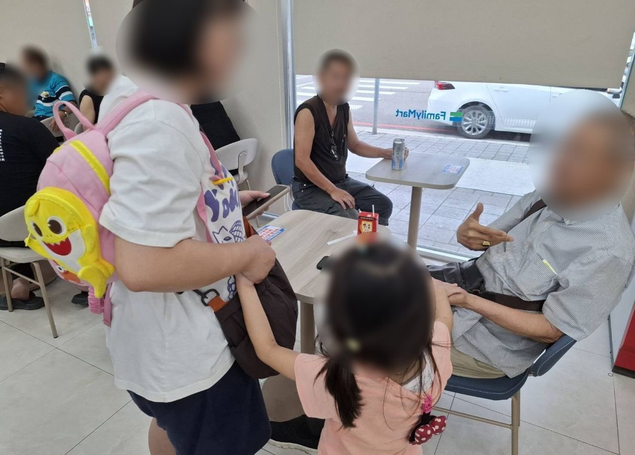 手機掉計程車...幸下位乘客拾起完好歸還!