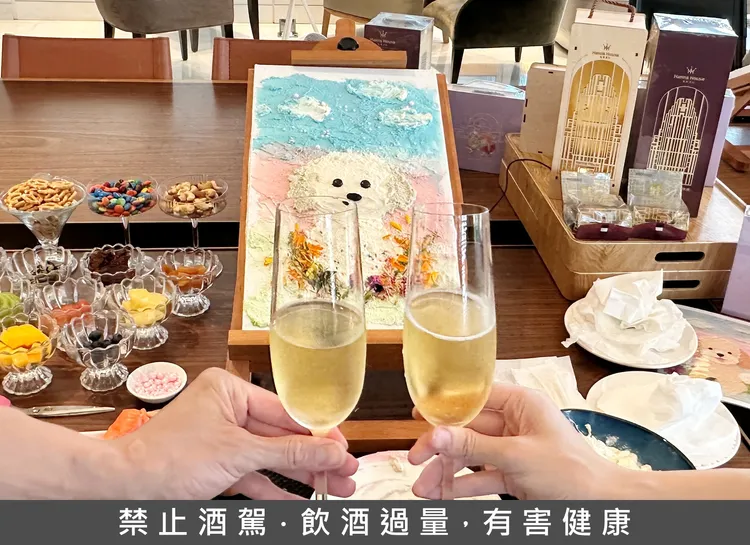 「畢卡索藝術盛宴」創作食材升級至40種以上，加碼氣泡酒無限暢飲，每人3280元+10%，四人即可成行，立刻揪姐妹一起玩。瀚寓酒店提供