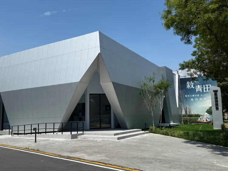「敘青田」建案同時具備藍田公園與藍田國小雙面景觀宅。葉家銘攝
