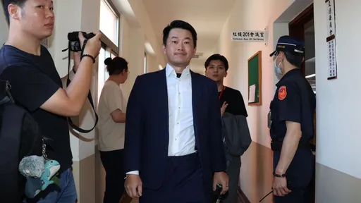 陳柏惟被爆與詐慈濟律師合照　本人回應了