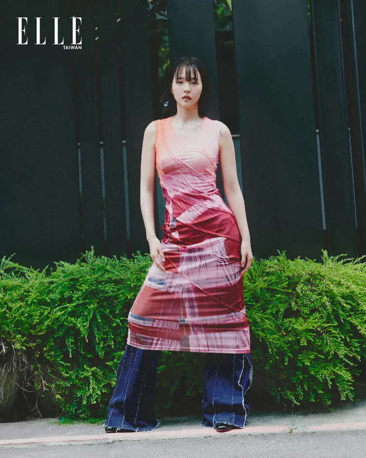 林廷憶拍攝《ELLE》封面。《ELLE》國際中文版提供