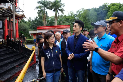 指南宮凌霄寶殿遭大火燒毀　蔣萬安承諾一路陪到重建完成