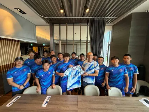 U18橄欖球國手出征前偷溜出去喝酒！3人下場GG了
