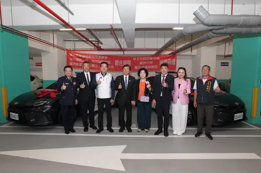 警車遭拒檢嫌犯撞爛！楊宗翰一通電話號召捐2輛新車　「土地公挺土地公」暖爆