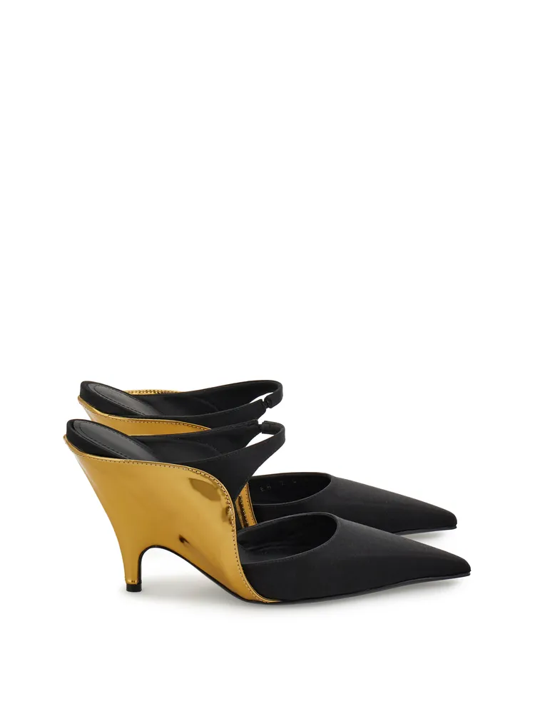 Ferragamo Graphic Wedge Mules楔形拖鞋。品牌提供