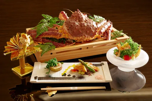 鱈場蟹霸氣登場！HAYASE鐵板燒推旬味會席