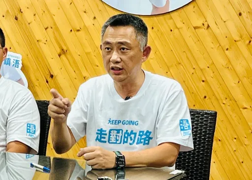 楊鎮浯不選了！踩煞車宣布退選　親揭關鍵：父親一句話成決定