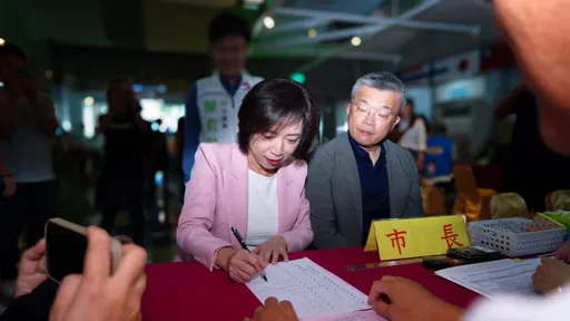 何欣純登記參選台中市長　用「三個第一」弭平「三個落差」
