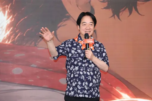 賴清德親自開箱沈伯洋競總！見甘蔗笑問「傳說中的那支？」