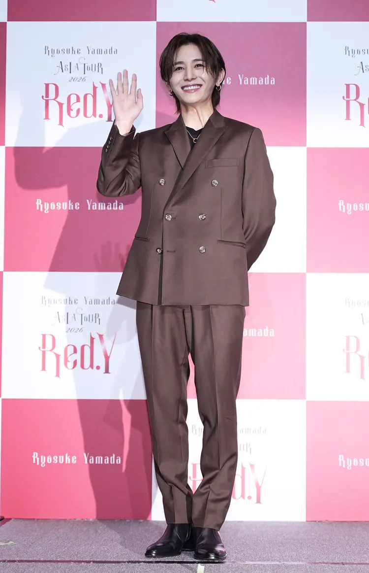 山田涼介早上10點記者會，獨自「自發光」。彭欣偉攝