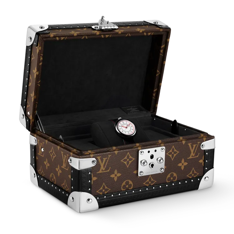 獨家商品Louis Vuitton Monterey陶瓷腕錶，自動上鍊，37毫米，陶瓷與精鋼，75萬5000元。品牌提供