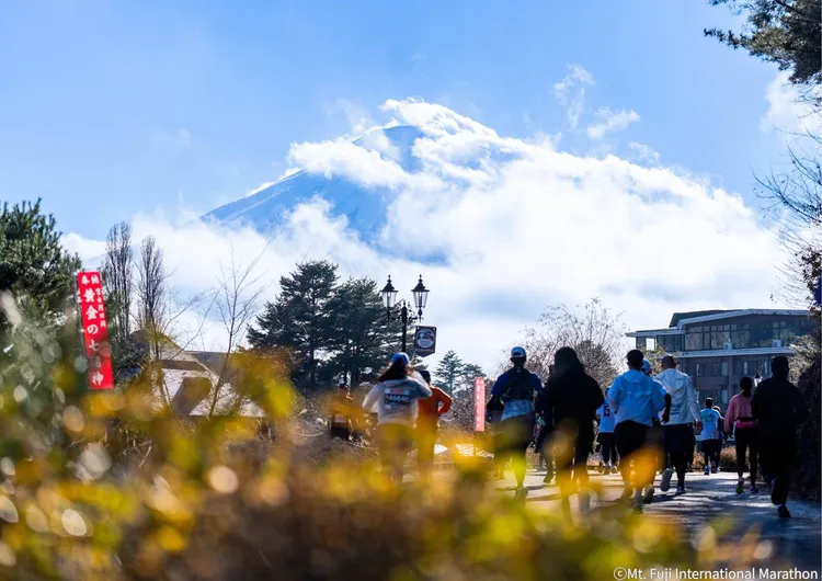 參加AsiaYo「富士山馬拉松」行程，一次解決「報名+住宿」問題。AsiaYo提供