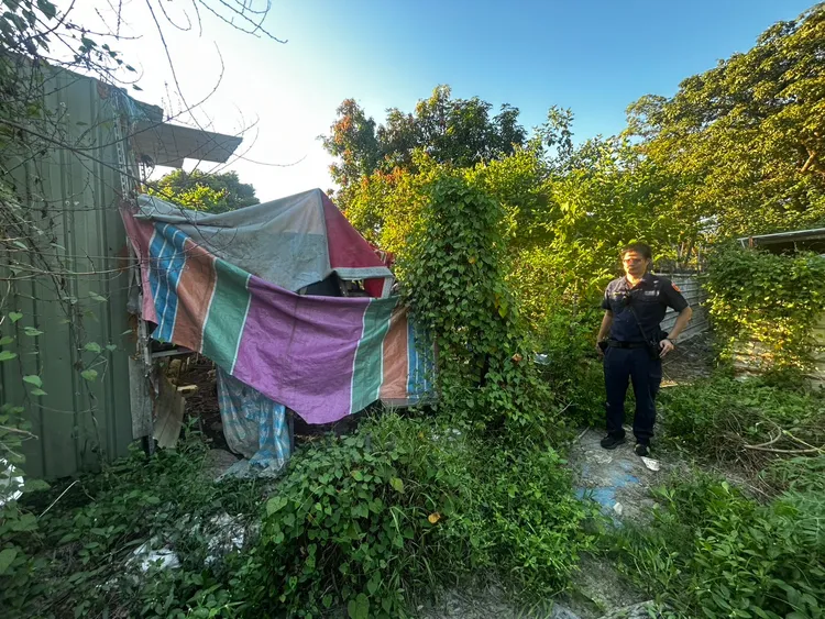 橋頭區農場路發現一具乾燥遺體。翻攝畫面