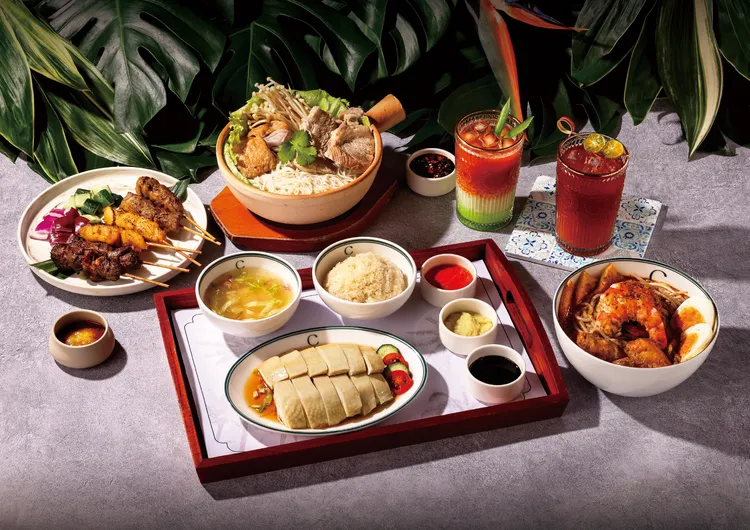 Chatterbox Café帶來招牌雞飯、叻沙與肉骨茶等新加坡道地料理。金田興業提供