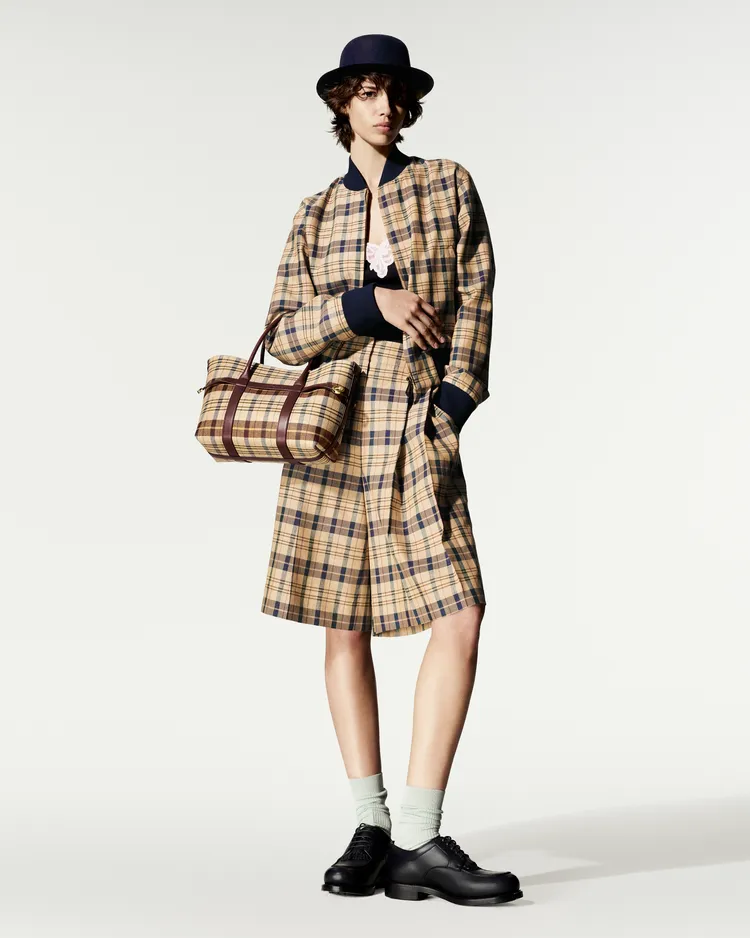 Loro Piana 2027春夏女裝。品牌提供