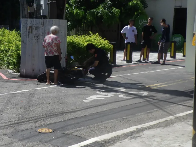事故地點在大雅區月祥路。民眾提供